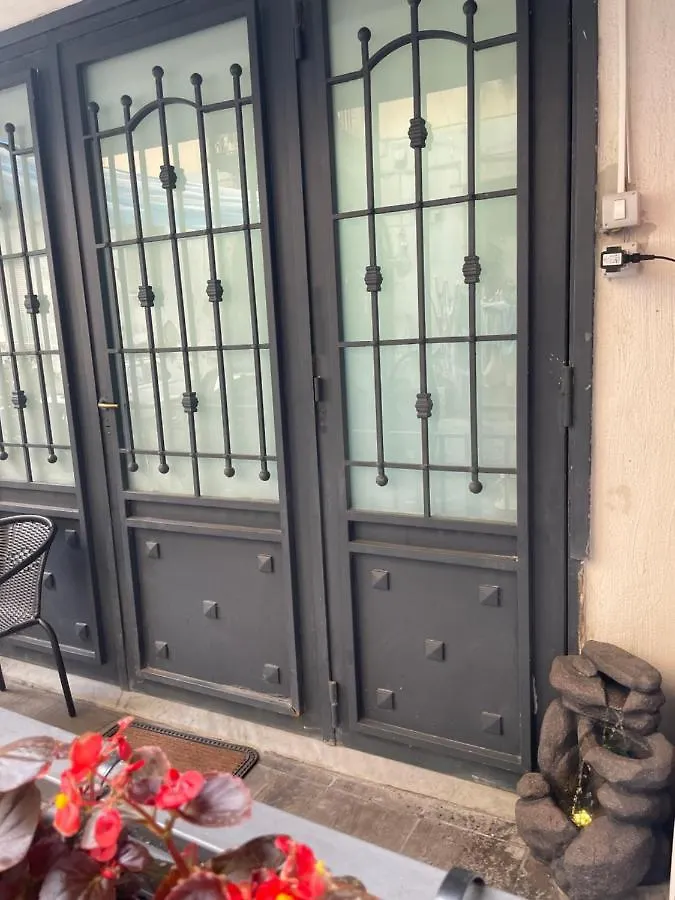 Regina Bnb Apartment Naples Italy