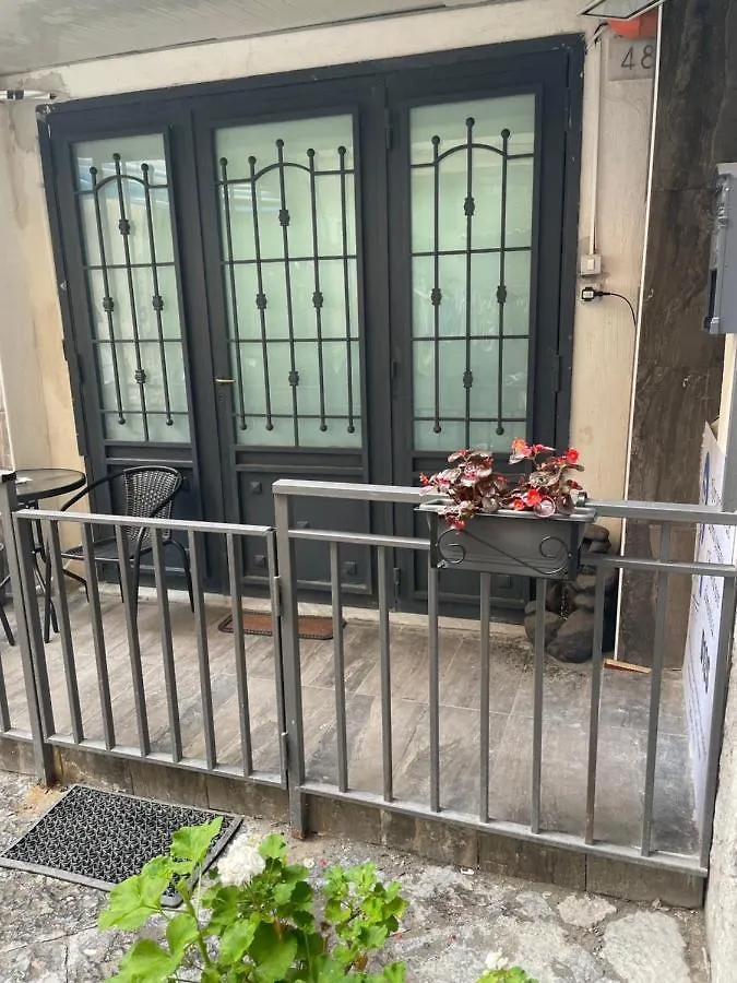 Regina Bnb Apartment Naples