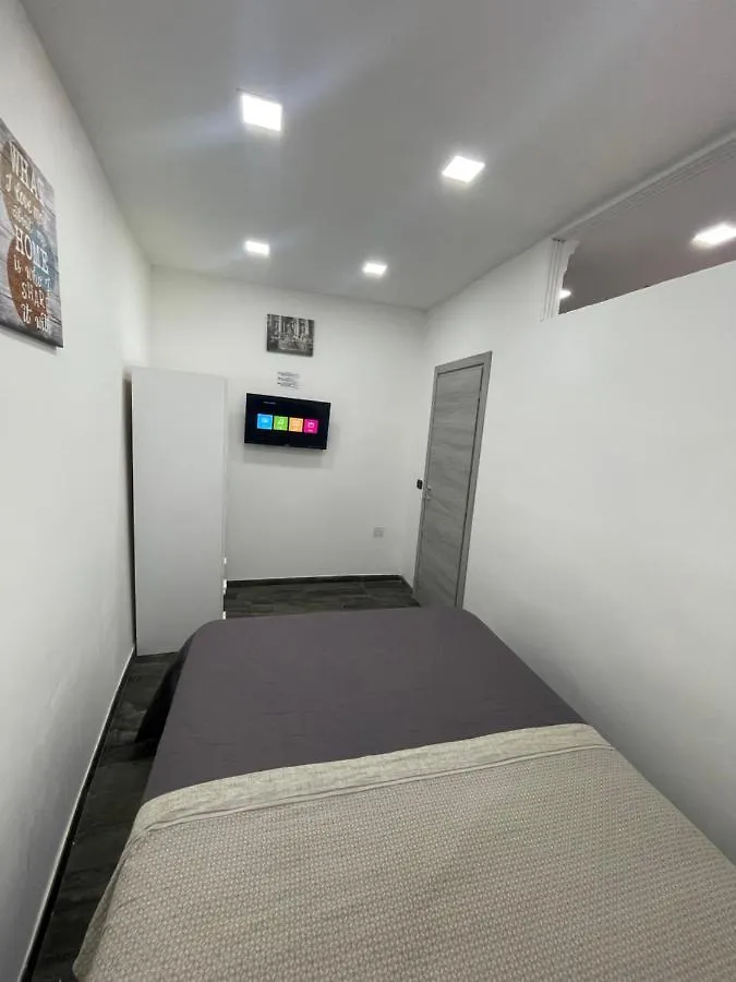 Regina Bnb Apartment Naples 0*,