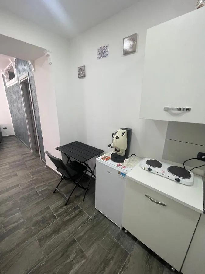 Regina Bnb Apartment Naples